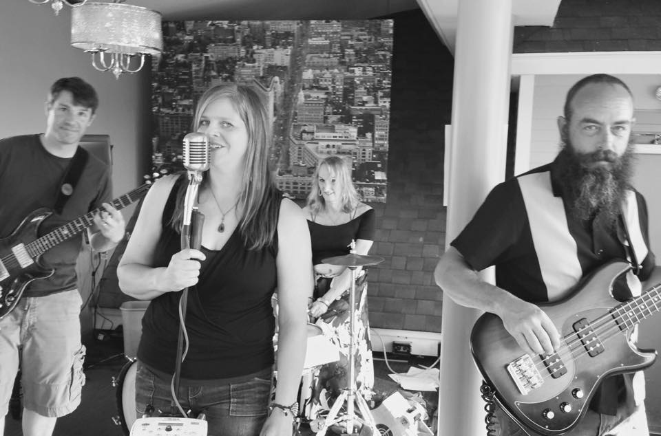 BarleyNeckInn's tweet photo. Lift your spirits with #SuperSoulshine tonight at 10 #livemusic #capecod #nowopen7days https://t.co/aJXOQucJ5p
