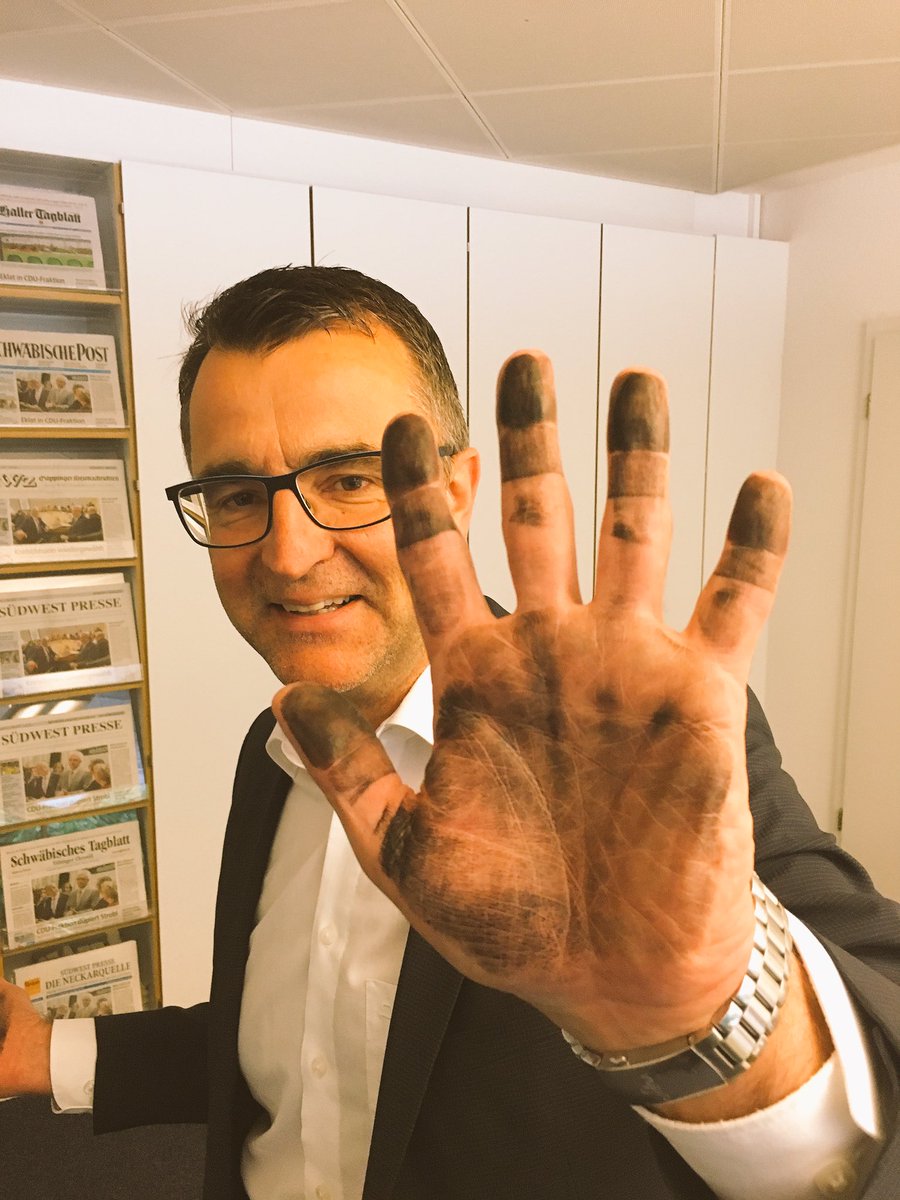 So sieht man aus, wenn man gerade der Kripo in Ulm seine Fingerabdrücke gegeben hat. Nix CSI...#swpde