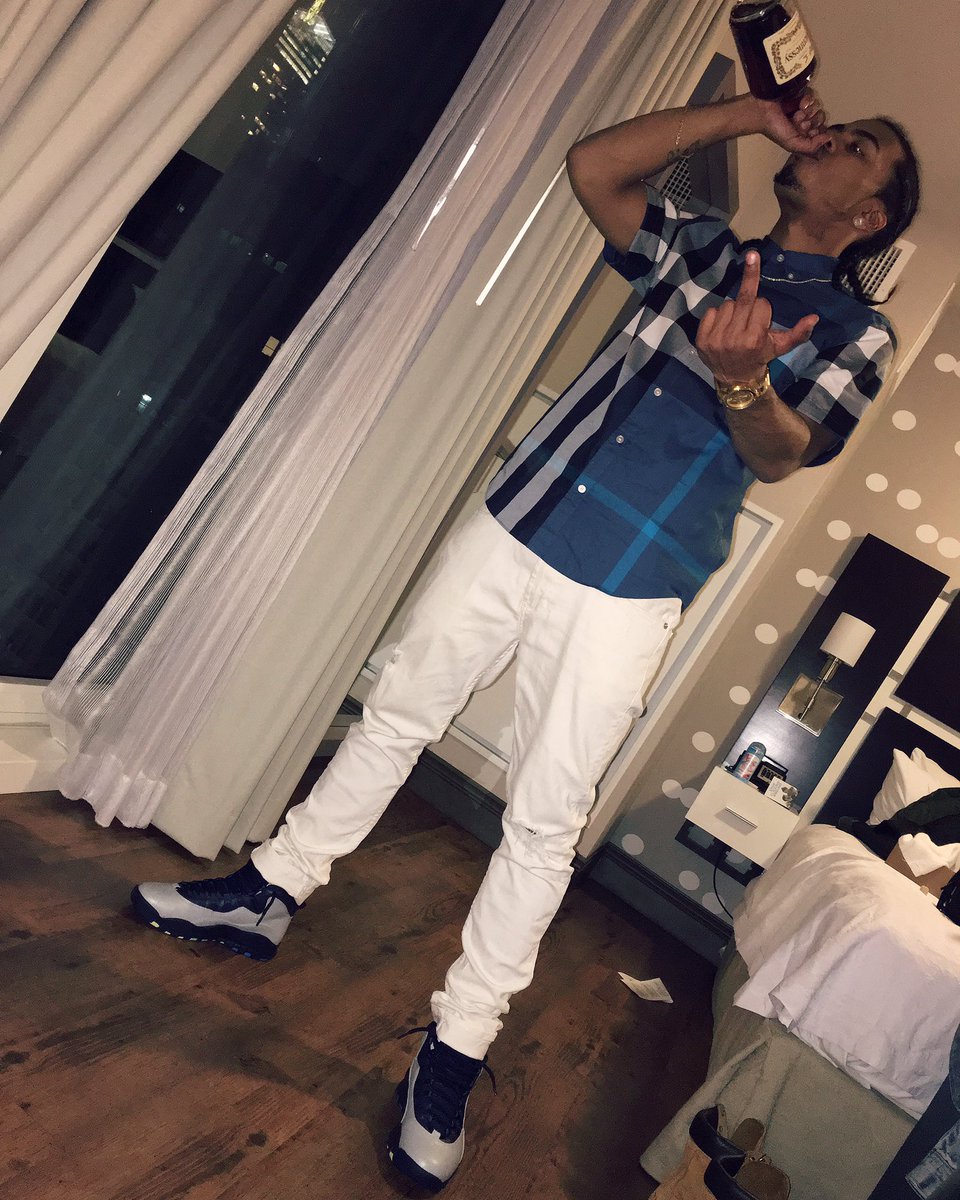 LeProphit's tweet image. Anything Can Happen At The Night Show 😈💫💫💫💫