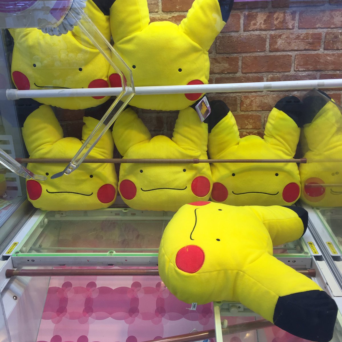 Uzivatel Namcoイオンモール北戸田店 Na Twitteru 新着景品 メタモンシリーズ入りました W ぬいぐるみ2種類です メタモンは数が少ないのでほしい方はお早めに 目が点のピカチュウも可愛いです Namco北戸田 ポケモン