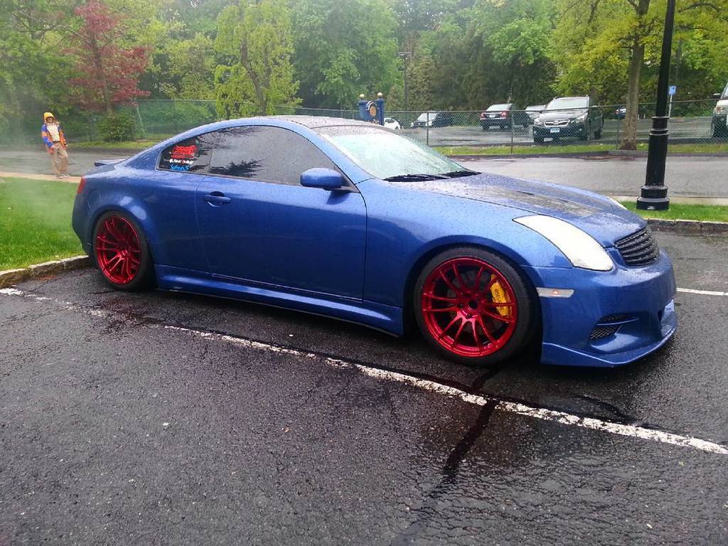 InfinitiAgora's tweet image. When you leave work on a Friday and she still looks good in the rain.
#SNTRL #tihwl #sofreshlifestyle #ravspec #int…