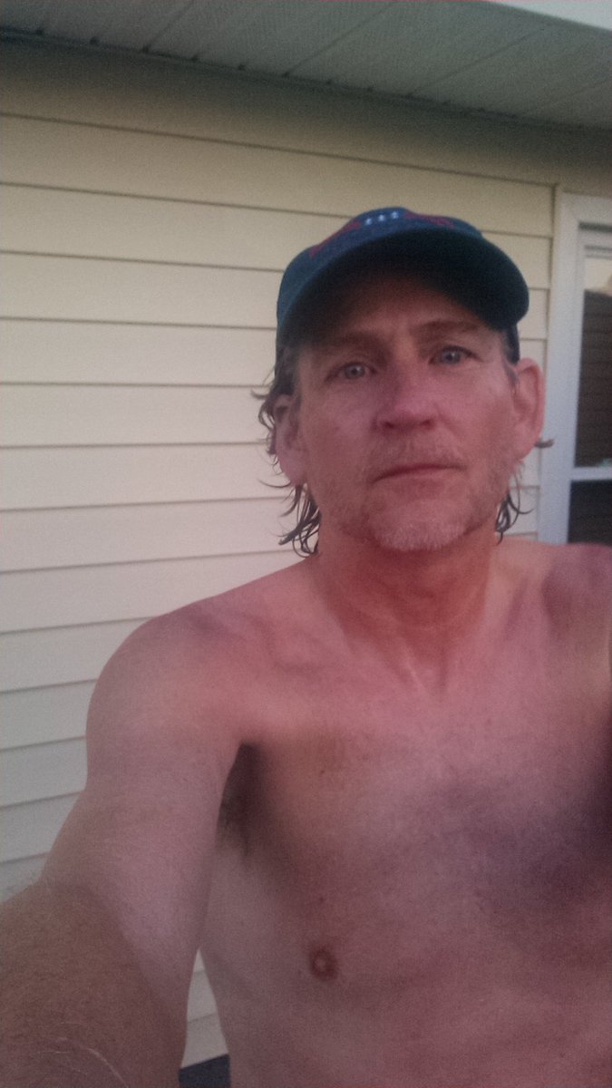 BobbyCSells's tweet photo. Number 2 run done..... #RagnarTN https://t.co/x28ftmrQW2
