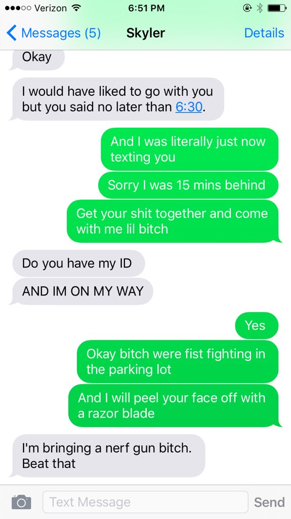 DarrienBree's tweet photo. When you and your bestfriend get in a fight @OrtizSkyler https://t.co/hSsVsYZPzG