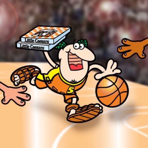 littlecaesars's tweet photo. Pizza without calling or waiting means more time for some primetime basketball watching 😋🍕🏀 https://t.co/1UPserqlL9 https://t.co/EZS7ZuEMly