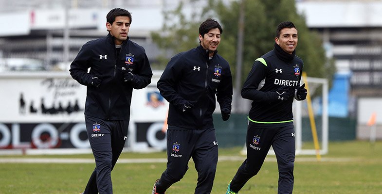 TNTSportsCL's tweet photo. ¡Que no panda el cúnico! Valdés y Barroso se quedan en @ColoColo https://t.co/xYsk2Os5gf https://t.co/qETYZypMXd