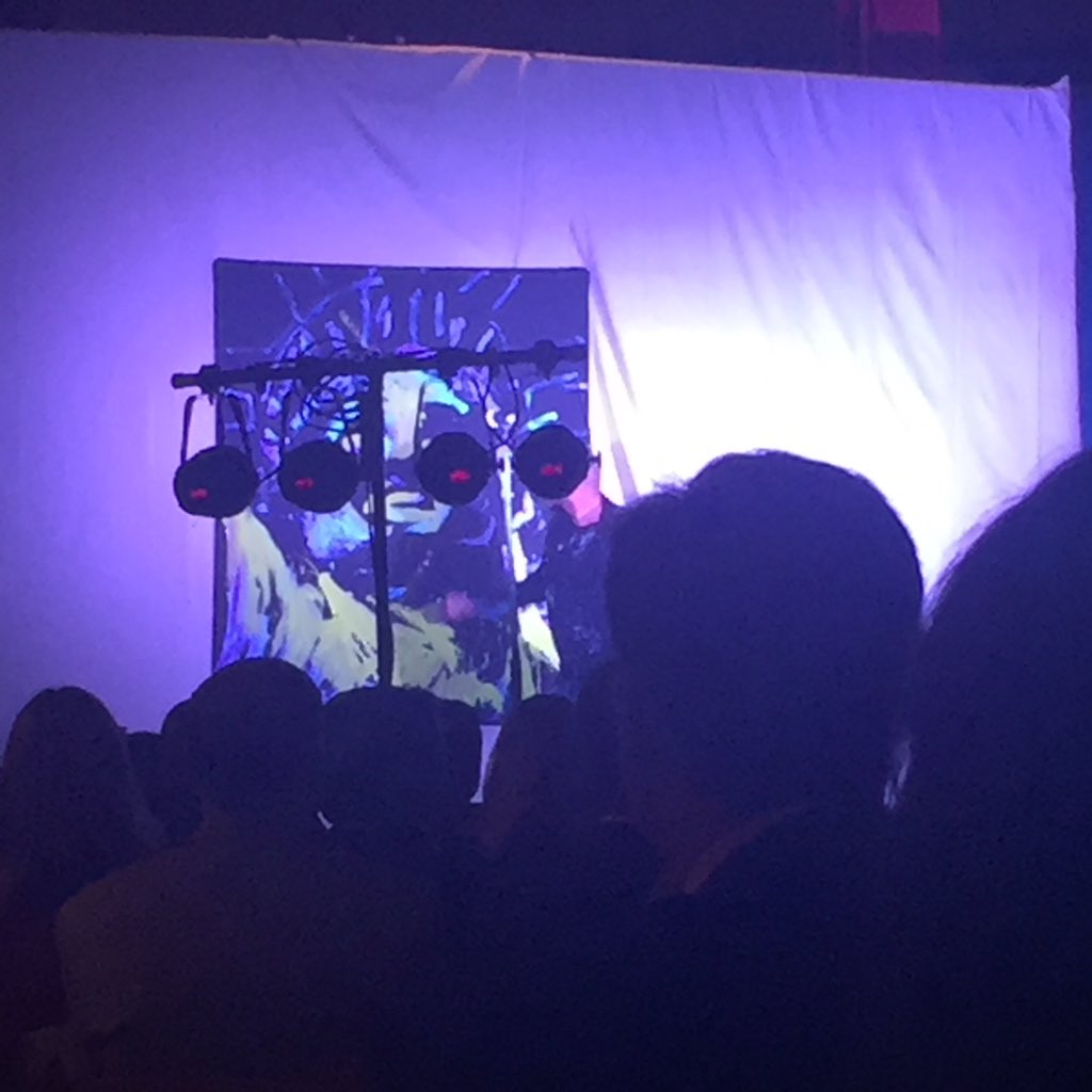 Meghan_Kahn's tweet image. Amazing evening with #commitfoundation - @garibaldiarts #nowords #art #create #love #veterans