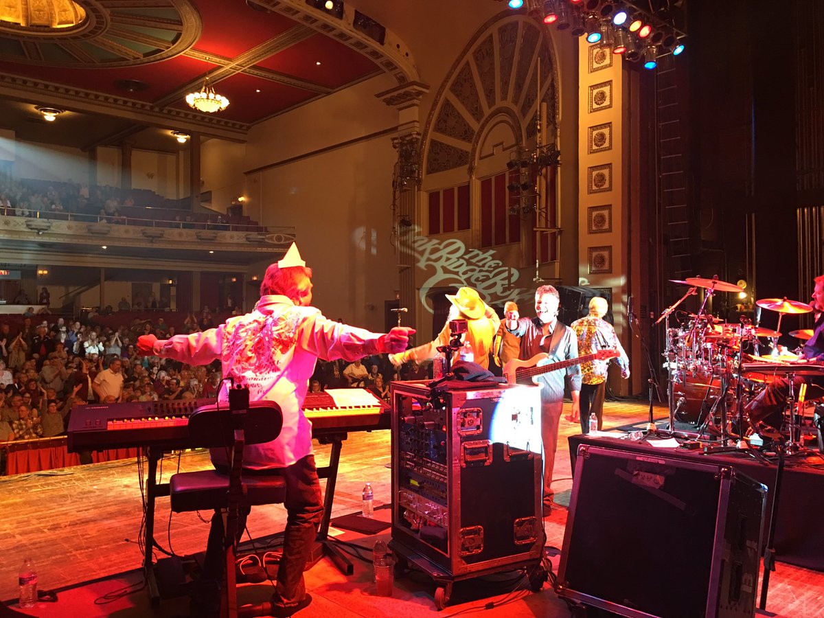 <a href="/oakridgeboys/">The Oak Ridge Boys</a> Binghamton, NY