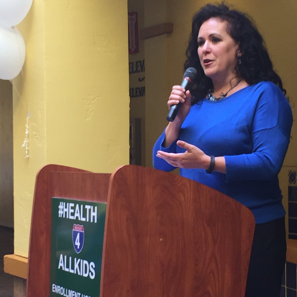 ICRicardoLara's tweet photo. TY #SanDiego Asm. @LorenaSGonzalez for kicking off our #Health4AllKids @SYHealthCenter stop! SD is lucky to have you https://t.co/7AW0wDSVKg