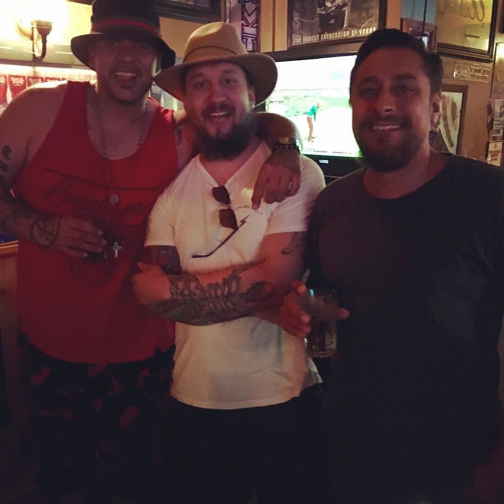 EstebanLainezM's tweet image. We out here! #Longbread #delraybeach #delray #beach #oconners #goldentee #runninupthetab #drink #drank #NeverStopBa…