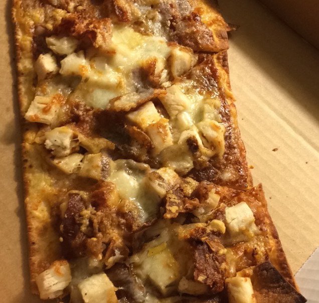 EJHollandOn3's tweet image. Y'all know I had to get some late night pizza! #flatbreadlife