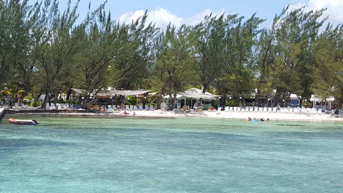 Rum Point Club KY tweet media