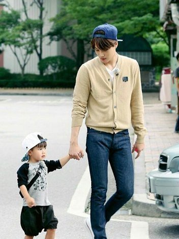 KAIBLX's tweet photo. Anak po namin ni @BLXKRYSTAL :D https://t.co/GutQjdZWKG