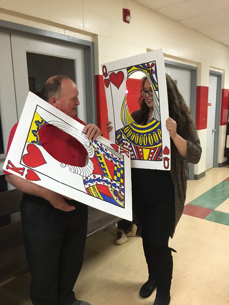 misssdouglas's tweet photo. Didn't get stood up at prom #vanierprom https://t.co/ptPn41LWFR