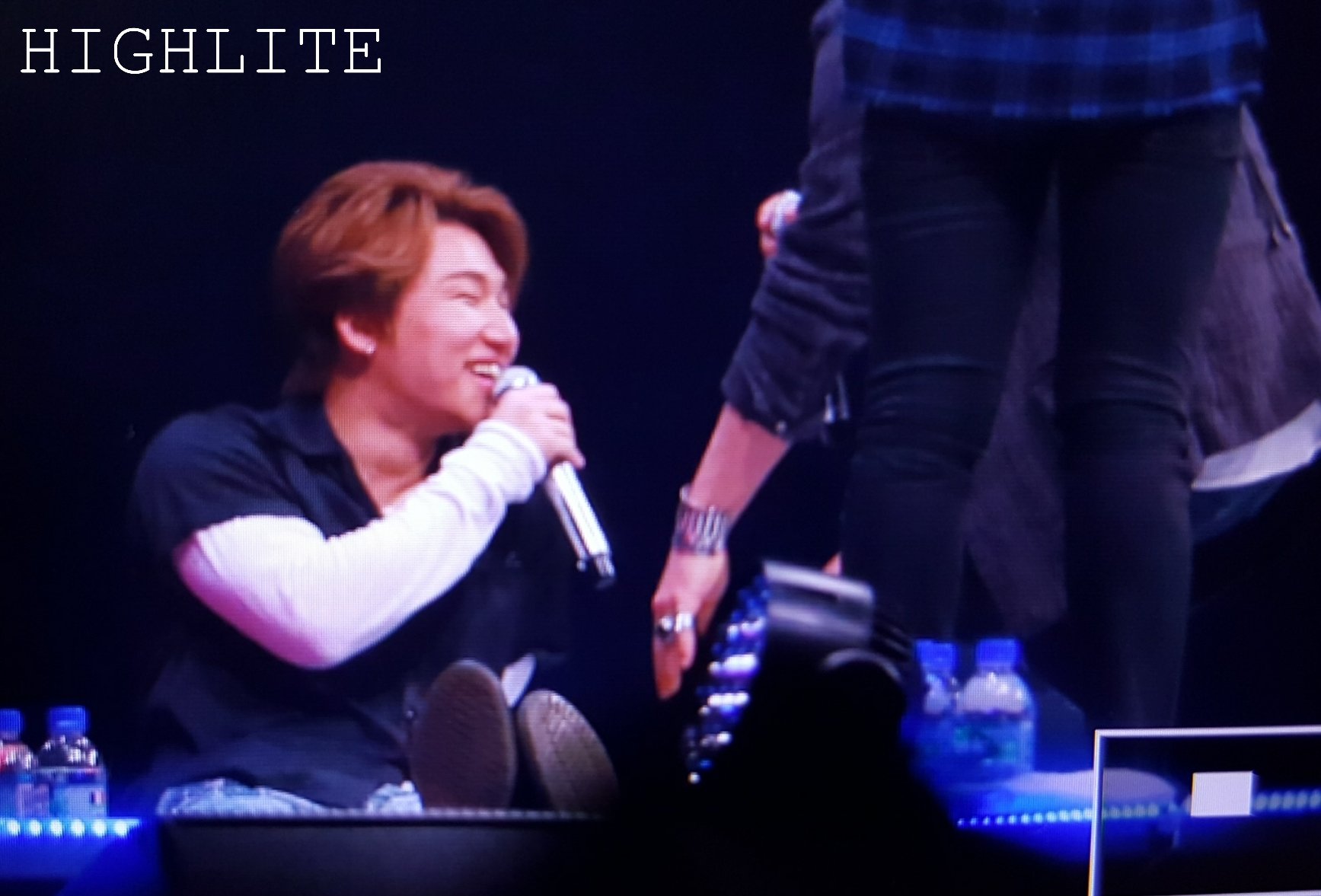 CiZ-whTVEAE2Z_r.jpg:large