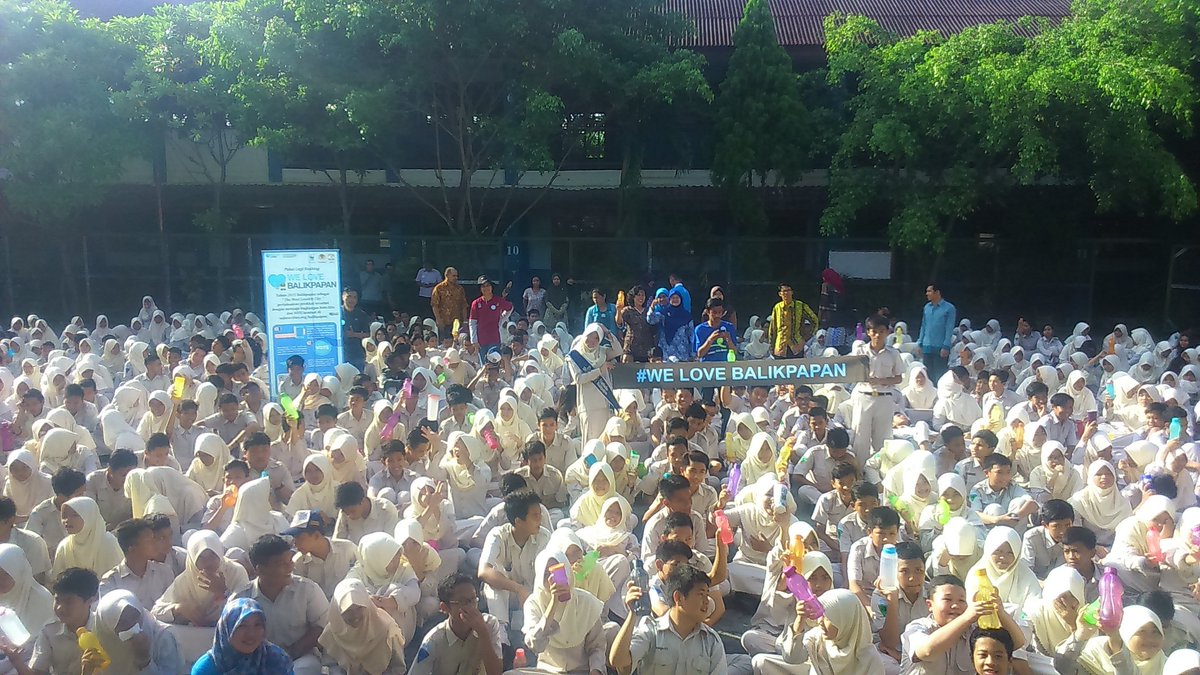 negara_andi's tweet photo. @KotaBalikpapan @OSISSpanda salah satu program OSIS SPANDA program membawa tambler #WeLovebalikpapan https://t.co/JK7AnRZ8TC