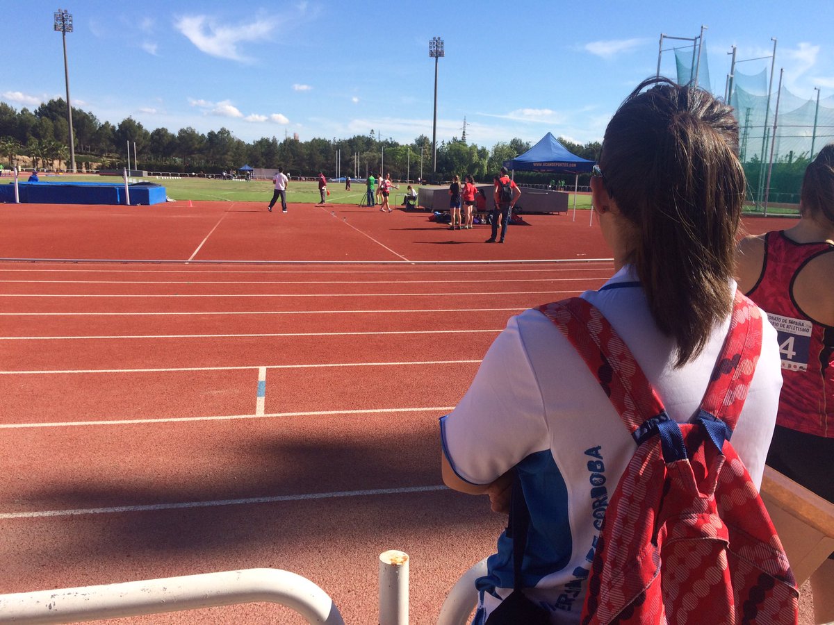 ppmtas1's tweet photo. @deporte_uni_UCO María y María, velocista y lanzadora UCO CEU 16, ya en  pista concentradas..vamos UCO! https://t.co/6PYWr4c0EU