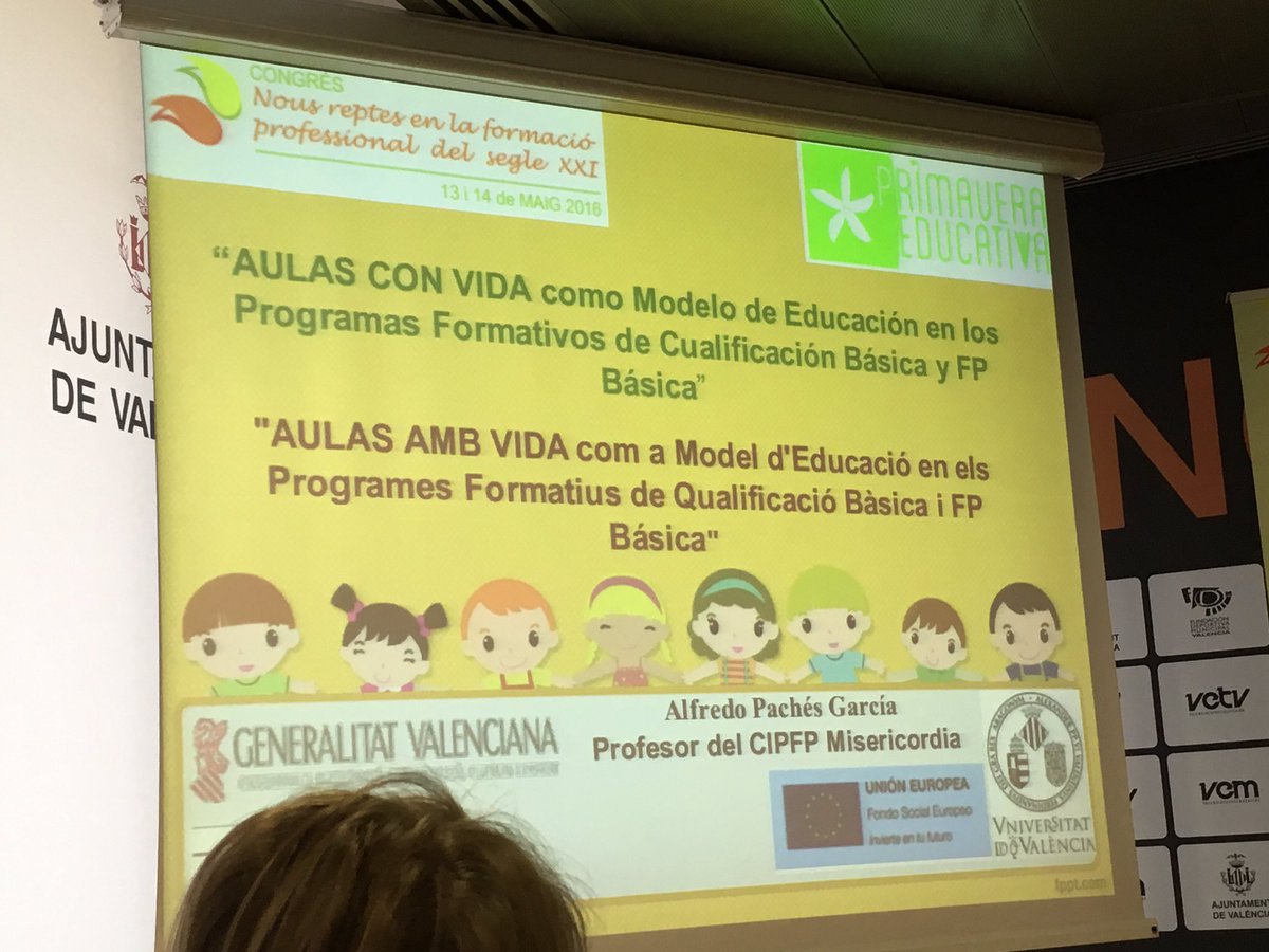 oscarboluda's tweet photo. La importancia de las competencias personales en la FP: trabajar la resiliencia #congresFP https://t.co/cXKyljqpAv