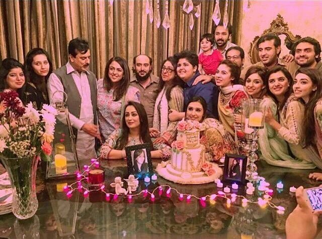 pppbannu1's tweet photo. Family reunion! β€οΈ - Alhamdulillah ππΌ - Once again happy birthday @Fiza_Gilani ππ #BirthdayGirl #FeltLikePosting https://t.co/77hRsbN7B0
