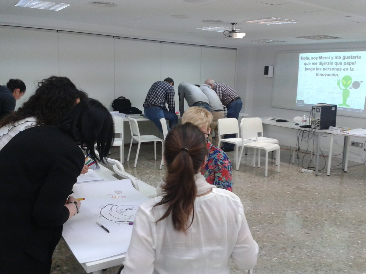 juanjo_morcillo's tweet photo. Como le contarias a un marciano el papel de las personas en la innovación? #MDPIN @EquipoHumanoSL @JEGarciaLlop https://t.co/MkqJ0divMp
