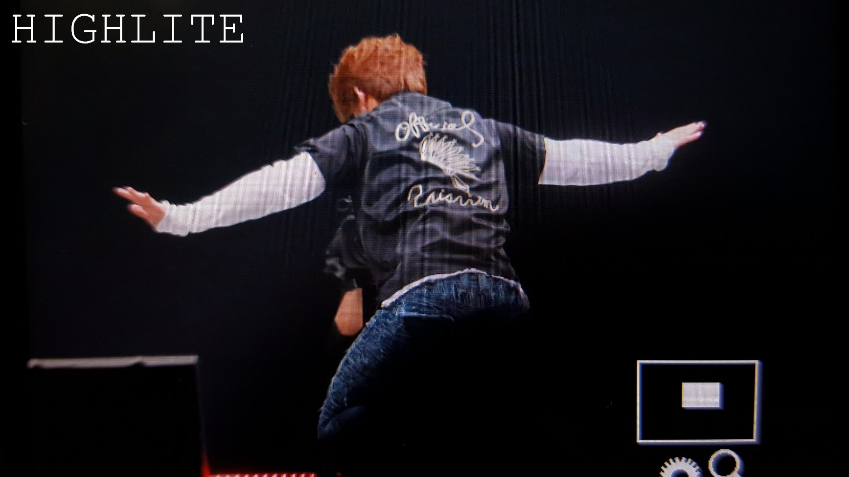 CiZ9_kYUkAAAPEH.jpg:large