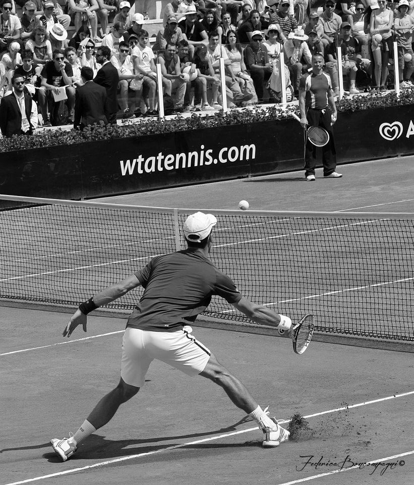 Fefina884's tweet photo. #ibi13 #ibi16 @InteBNLdItalia @DjokerNole #Djokovic BNL Italia2013 ph Federica boncompagni https://t.co/wJflHCxmwp