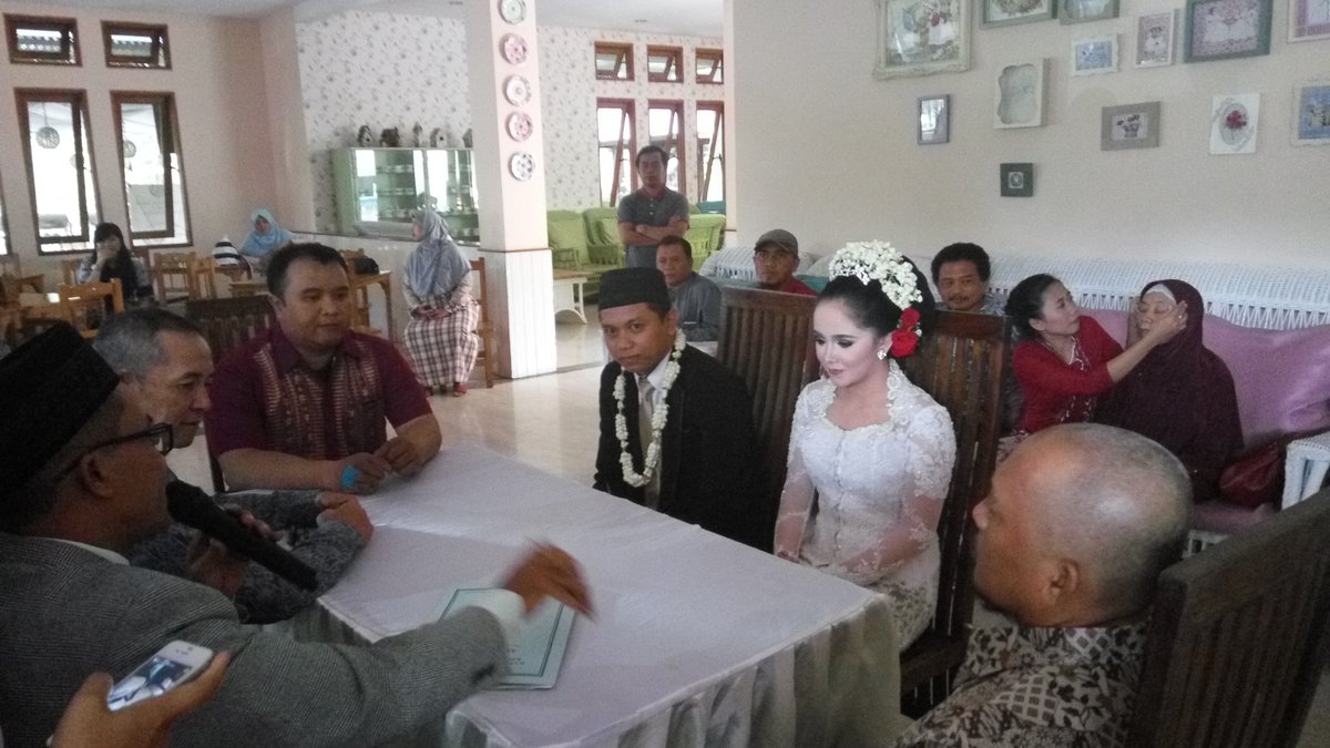 treehousebdg's tweet image. Wedding citra &amp;amp; ikbal semoga menjadi keluarga samawa @treehousebdg info : 085320319697