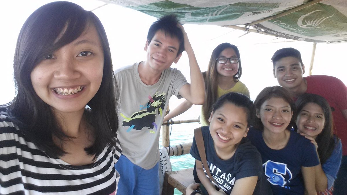 teptepanie's tweet image. The laot life choose us. 😂 #TeamRandom