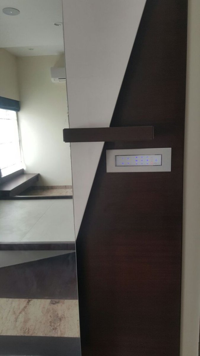 digilux_ddc's tweet image. Villa Automation in Mysore, India.33 Digilux panels. Client controlling all on a single app. digilux.co.in