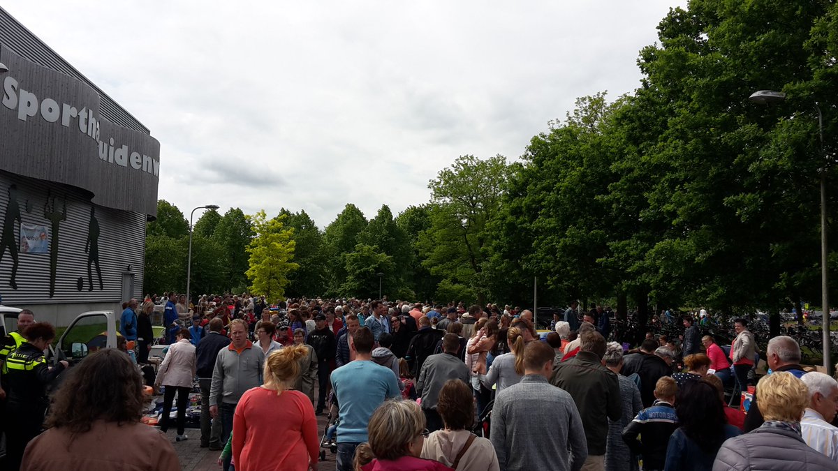 Pinktermarkt Kruidenwijk paradijs voor ware liefhebber twentsvolksblad.nl/nieuws/pinkter…
