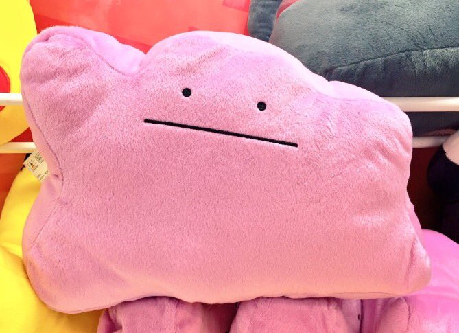 秋 葉 原 Hey 22時まで時短営業中 プライズ 新入荷 ポケットモンスター Xy Z でっかいクッション 変身 メタモン メタモン メタモンとピカチュウに変身したメタモンが登場 コトブキヤさん側1階に入荷中 秋葉原hey Akiba ポケモン