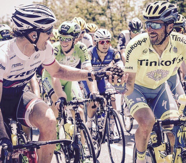 Good to see <a href="/f_cancellara/">Fabian Cancellara</a> already gave a present to <a href="/Toso_74/">Matteo Tosatto</a> for his birthday #giro 
Photo credit <a href="/ClaudioPeri/">Claudio Peri</a>