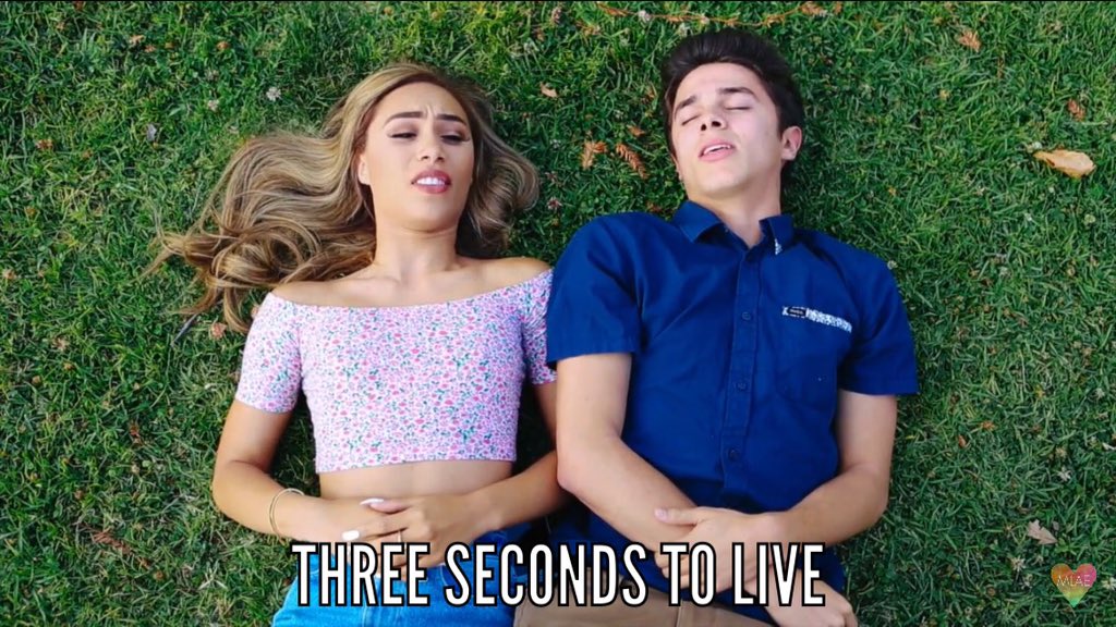 JuanAngel_B's tweet photo. @lifeaseva I can't stop laughing in this part 😂😂😂 https://t.co/6dRZF99VCX