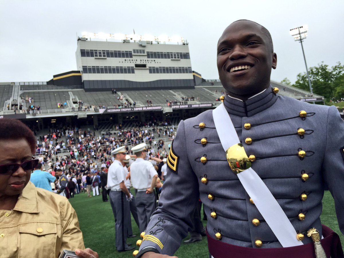 LVBurke's tweet photo. woot woot Congrats to my cousin 2nd Lt #JonathanRichards @WestPoint_USMA #USMA @VP @KristalHigh @freddieallenjr https://t.co/RnI9Y3B4GO
