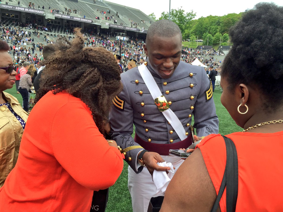 LVBurke's tweet photo. woot woot Congrats to my cousin 2nd Lt #JonathanRichards @WestPoint_USMA #USMA @VP @KristalHigh @freddieallenjr https://t.co/RnI9Y3B4GO