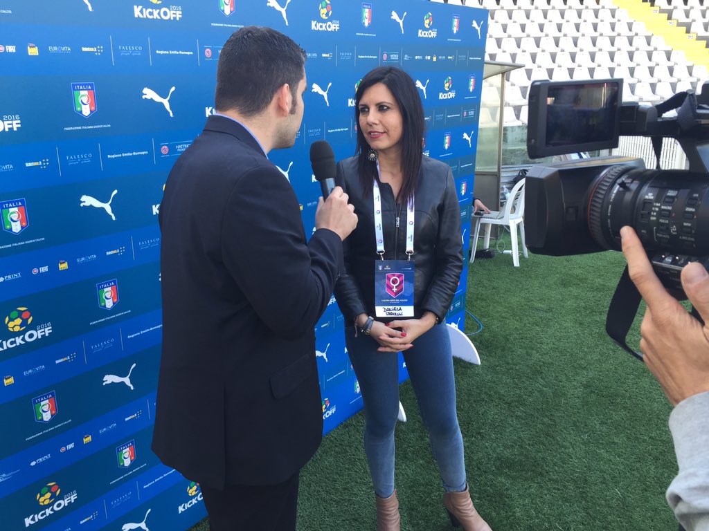 DaniSbrollini's tweet photo. Si conclude #Kickoff2016FIGC ! Giorni bellissimi di lavoro e approfondimento sul futuro del calcio! Grazie @FIGC ! https://t.co/SBSKW3n6iF
