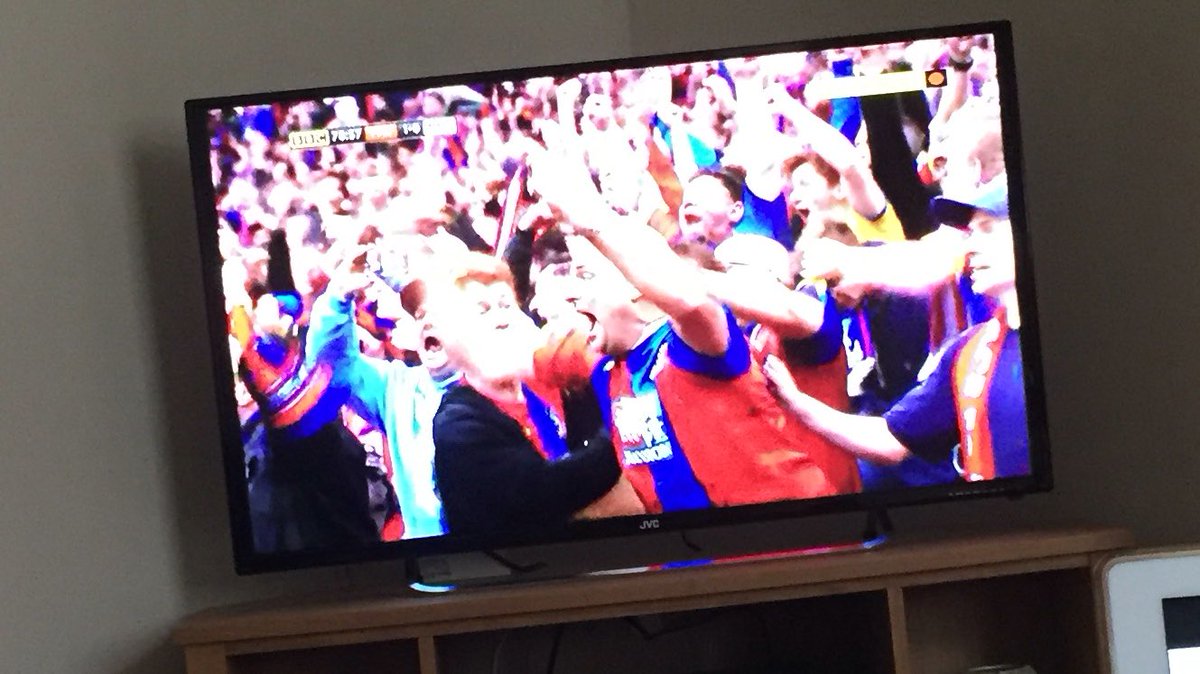 CoachLockey's tweet photo. GOALLLLLLLLL HAHAHA get in Palace #WeHateManU #WeHateManU https://t.co/oqLtbDNWzm