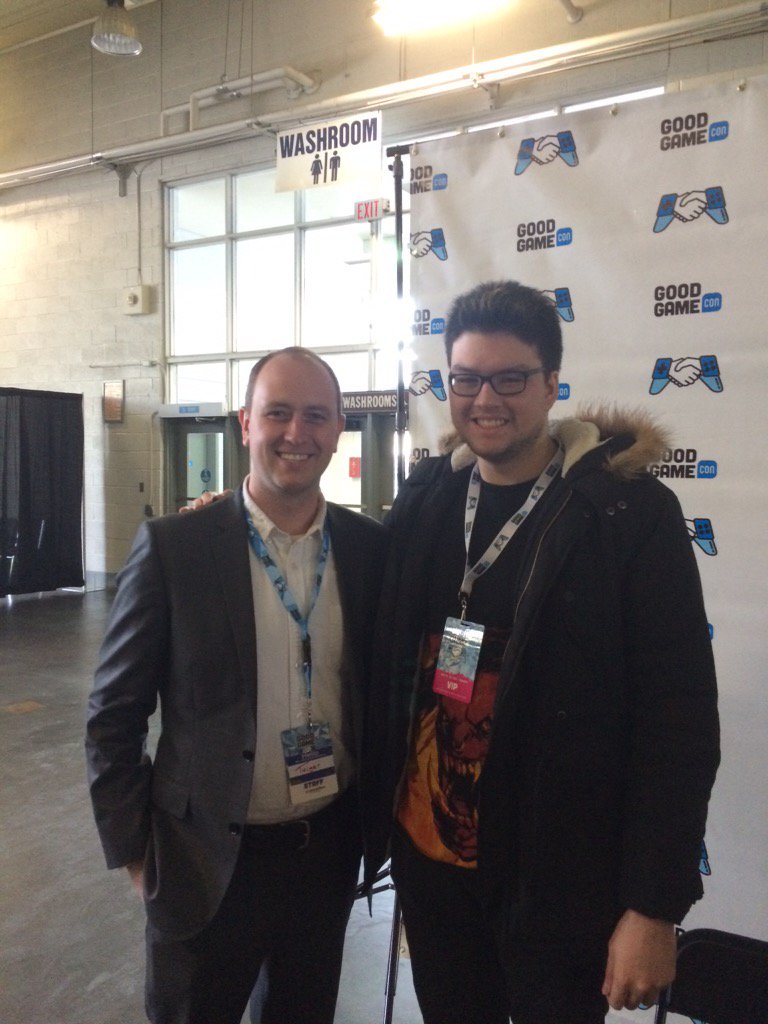 TwigerLoL's tweet photo. Stoked to get a chance to talk to @Dyrus at #goodgamecon awesome guy, way taller in person! https://t.co/rqf32AGpfR