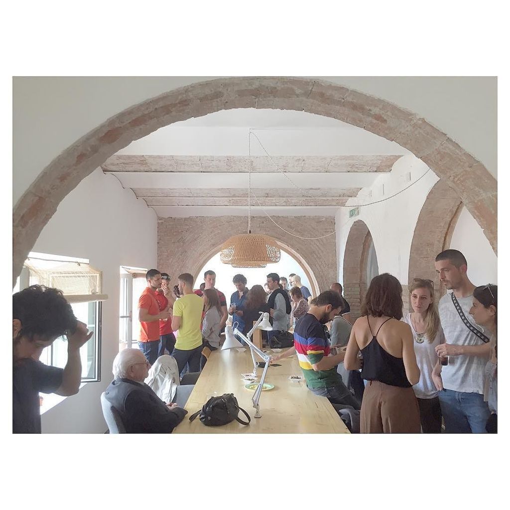 Vermouth to inaugurate @nuaarquitectures new studio. @arnautr <a href="/mariariusruiz/">maria rius ruiz</a> congratulations! #tarragona #tgn #arch…