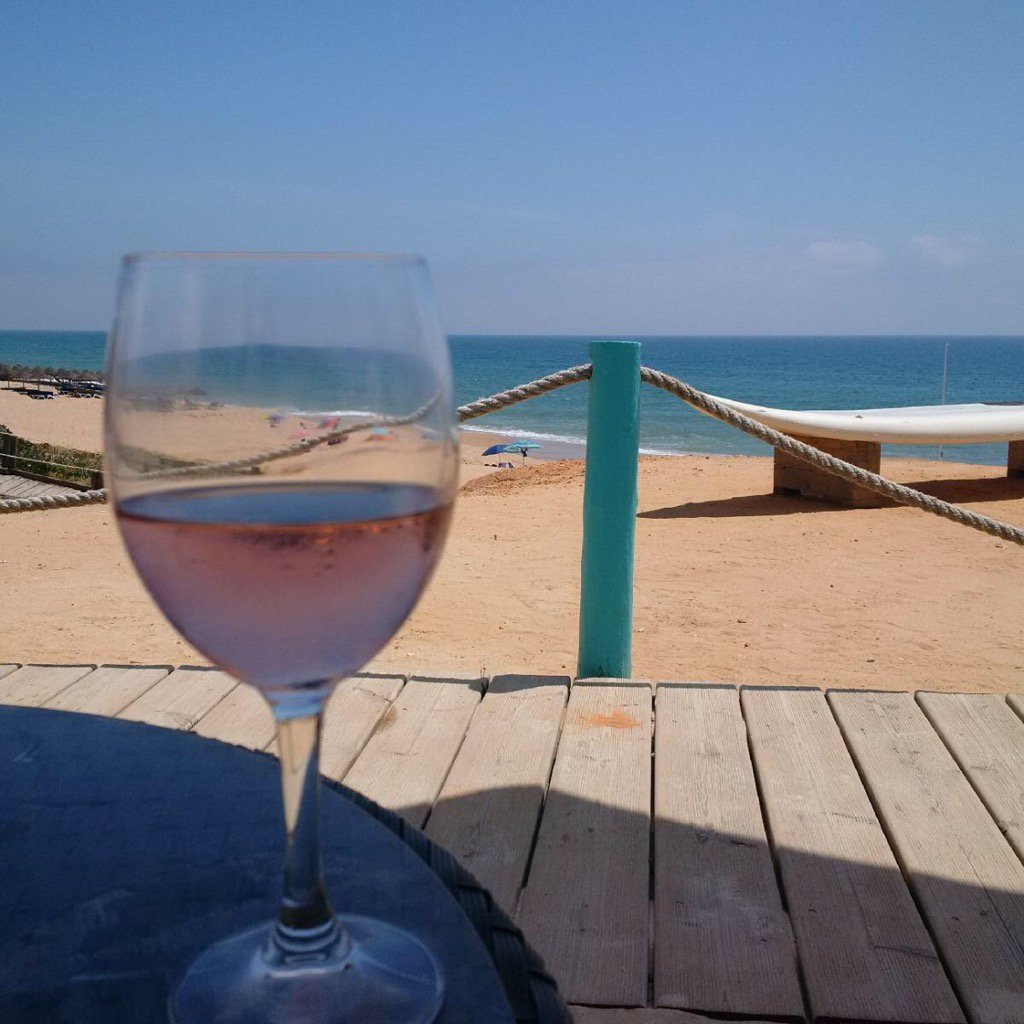 achrisevans's tweet photo. The Frothy Coffee Man is in Portugal. Very pleased for him. https://t.co/BnZaN3OFjE