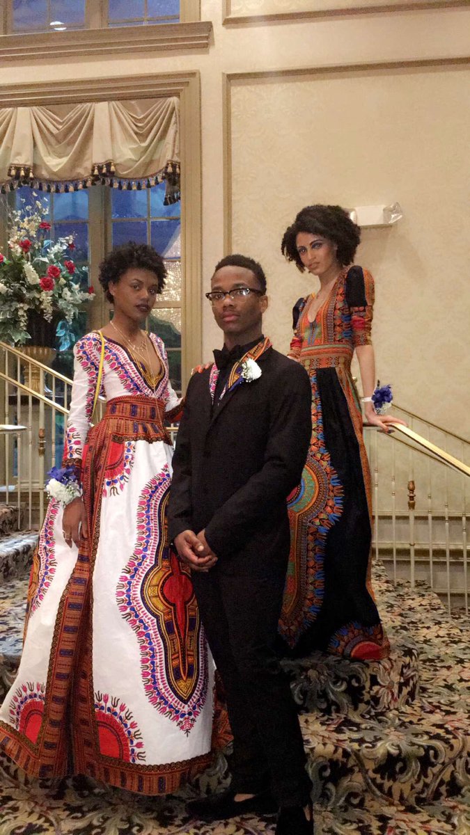 _JaydaCakes's tweet photo. When you have no choice but to slay... #CityProm #Prom2k16 https://t.co/xoX9v2nYlP