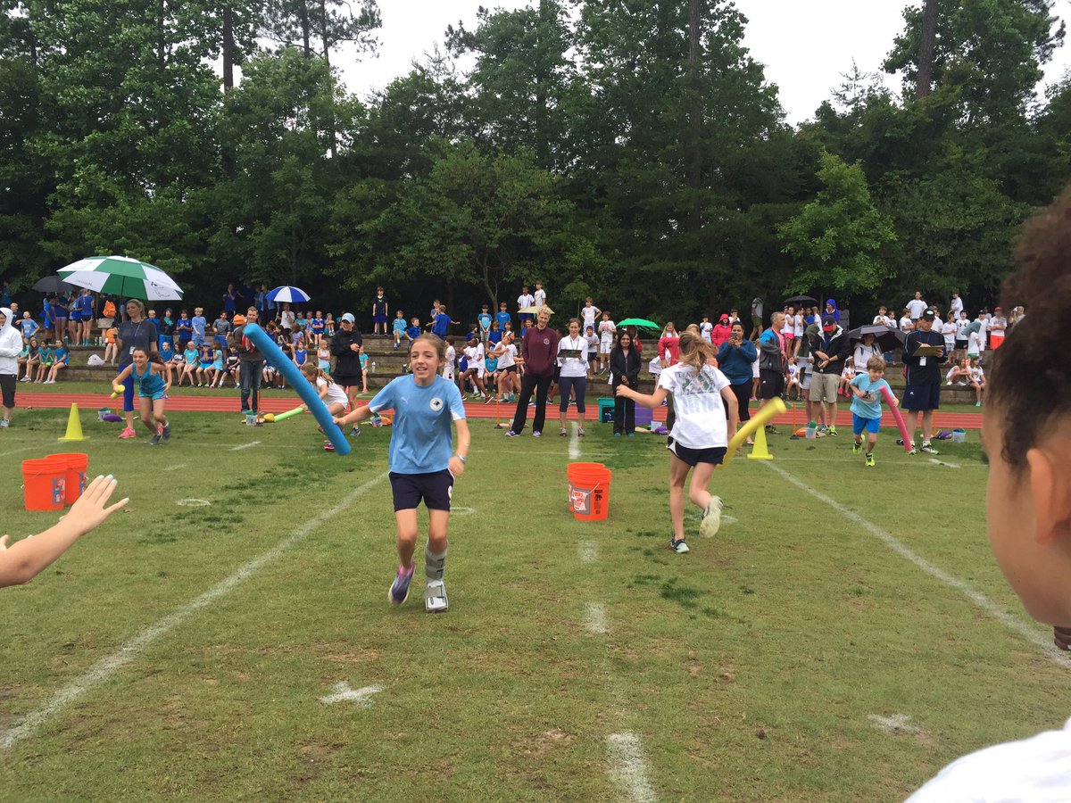 Hester4th's tweet photo. Field day fun #TrinityFD https://t.co/R4X6S7TdyL