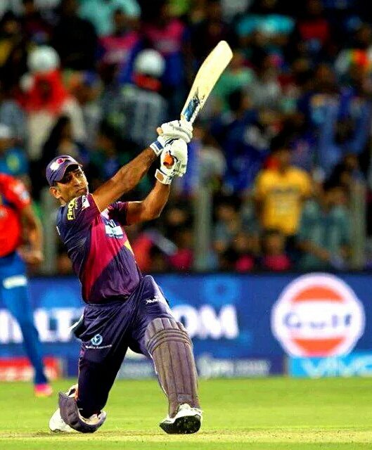 CSKteamFC's tweet image. Anhoni ko honi karde Mahendra Singh Dhoni. #BestFinisher 
#RPSvKXIP