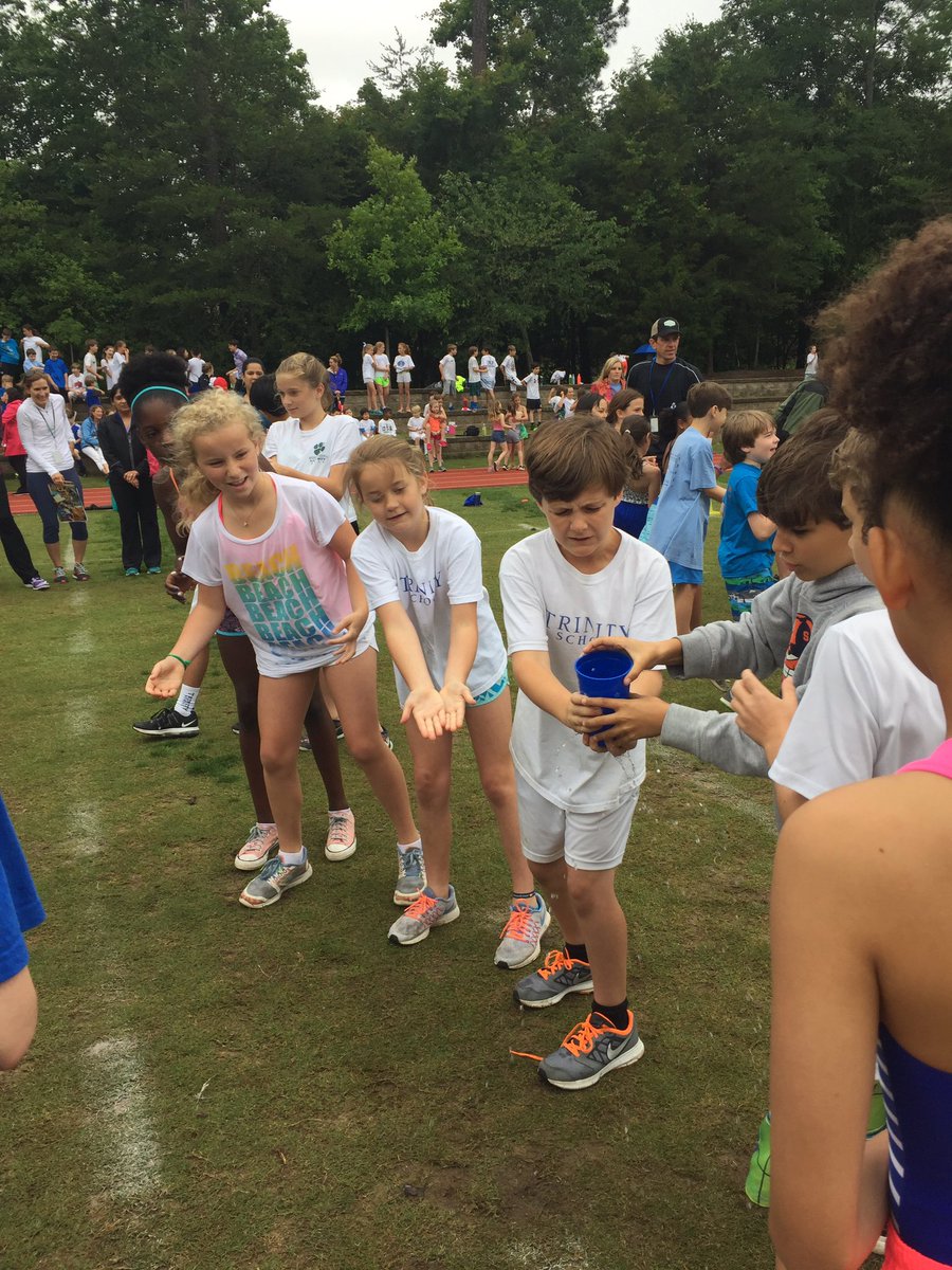 Hester4th's tweet photo. Field day fun #trinitylearns #TrinityFD https://t.co/St87i2UU5i