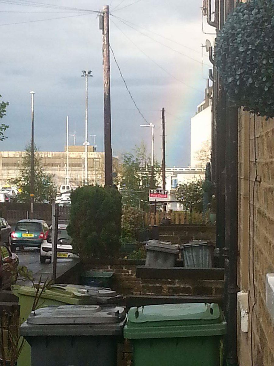 rorasmummy's tweet photo. @of_hri dont need a rainbow to see where the gold lies...we need our hospital #saveourHRI #SaveOurNHS https://t.co/95lHNQ9dk7