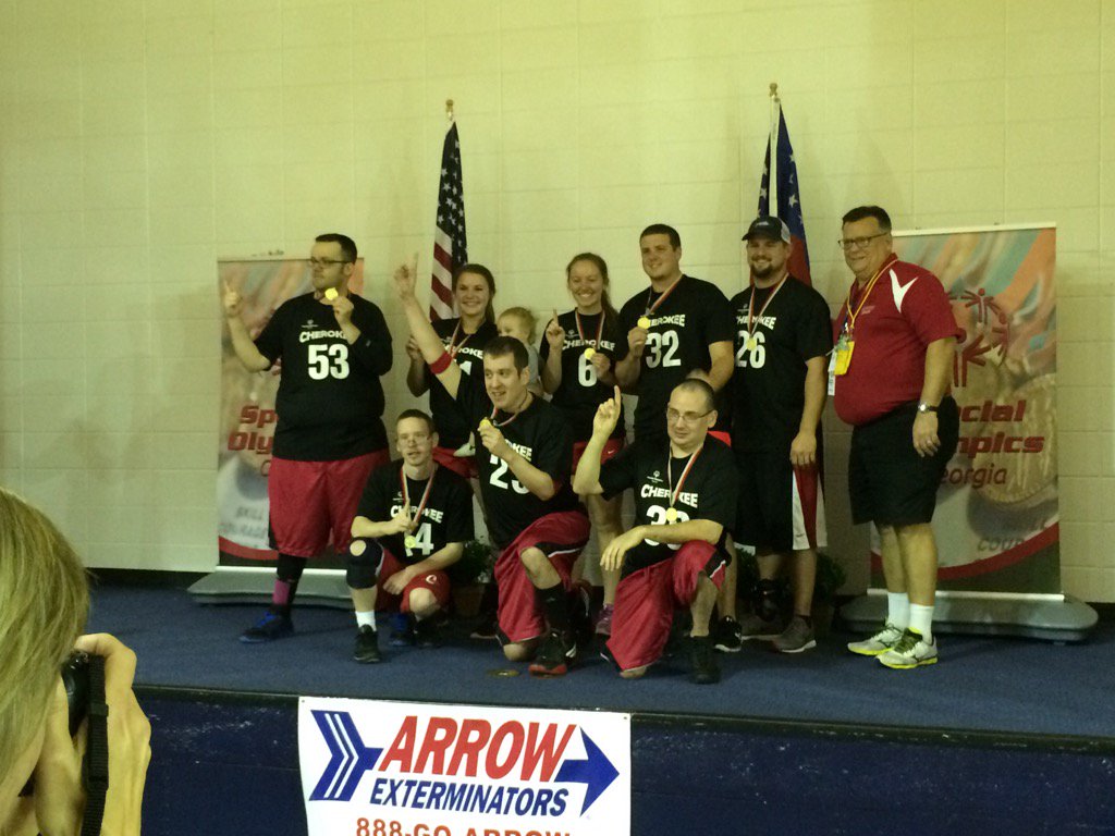 SshieldsSteve's tweet photo. Gold-medal winning team in special Olympics 2016 https://t.co/mBnXmZ2tWk