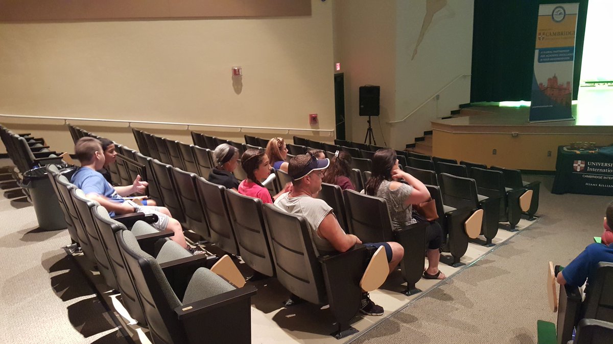 cctheveepee's tweet photo. Getting our incoming 9th graders ready- iPrep Orientation https://t.co/SCT3Mj8Bjj