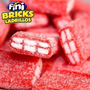 Fini_golosinas's tweet photo. La película de la 3 a estas horas se hace más llevadera con unos ladrillitos.
Hacednos caso. https://t.co/hbEmjFe58q