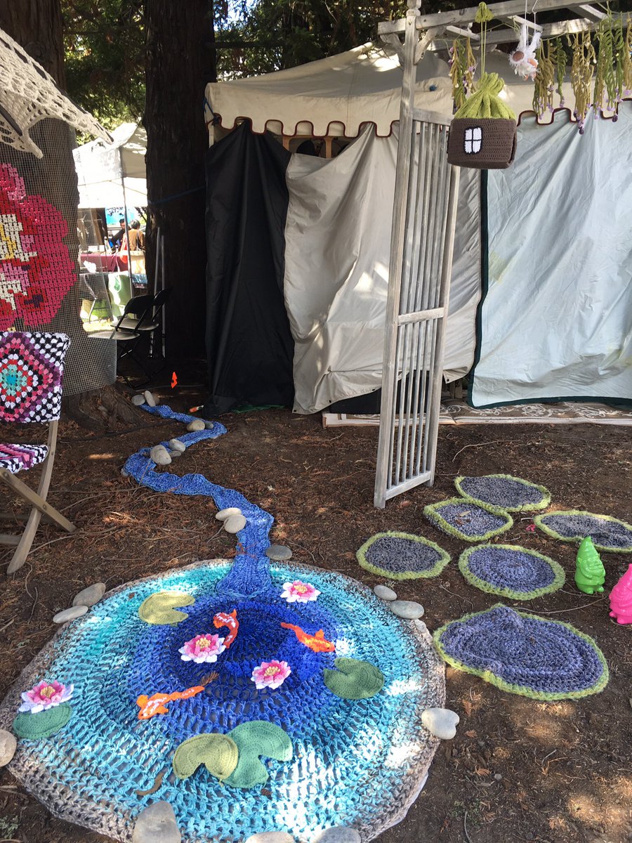 Ruth_Tillman's tweet photo. @makerfaire #yarnbomb #crochet #knitting #crossstitch https://t.co/3TOMEZOqWB