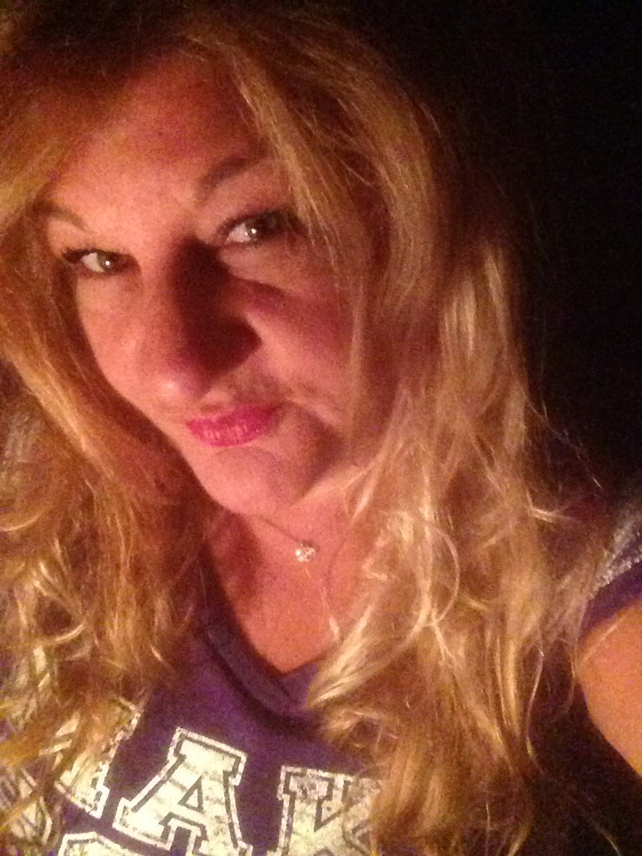 staceykarseras's tweet image. Great food great health and oh yeah we can't forget great hair‼️#CatchABuzz w your food😋