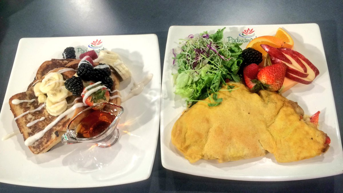 Erin Chalmers (@chalmerserin) on Twitter photo Oh my goodness...stomach growling as <a href="/Padmanadi/">Padmanadi Edmonton</a> cooks up some delicious breakfast items! <a href="/GlobalEdmonton/">Global Edmonton</a> #vegan Oh my goodness...stomach growling as <a href="/Padmanadi/">Padmanadi Edmonton</a> cooks up some delicious breakfast items! <a href="/GlobalEdmonton/">Global Edmonton</a> #vegan